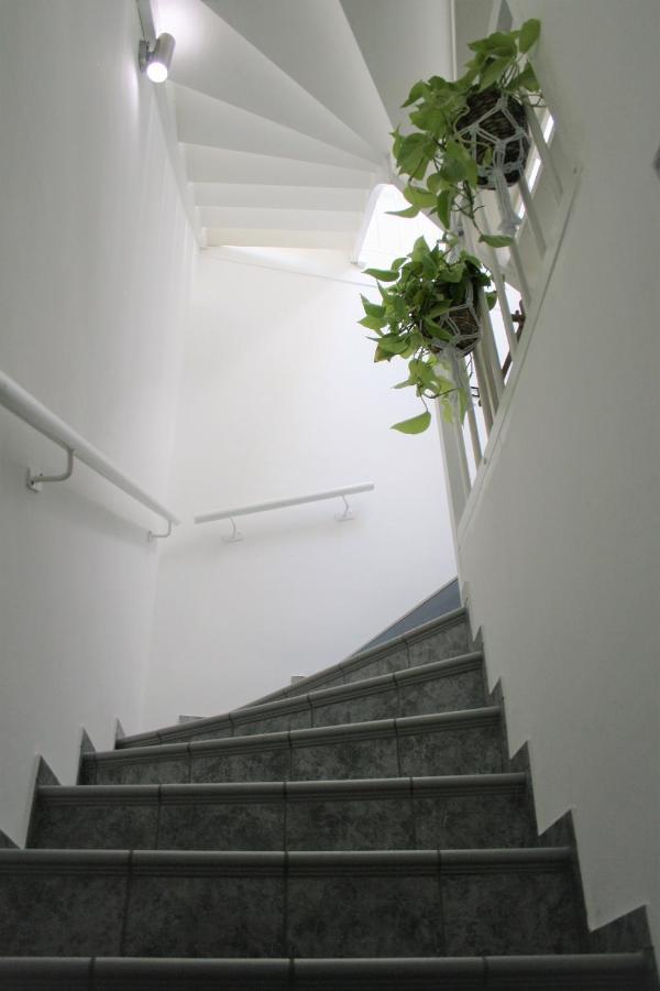 Zentrale Ferienwohnung Anker Im Sonnenblumenhaus Flensburg Exterior photo